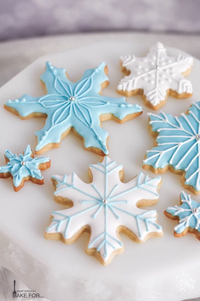 Christmas Snowflake Cookie Cutters – Vestigia Multicolored Plastic For Biscuit, Dough, And Icing Shapes