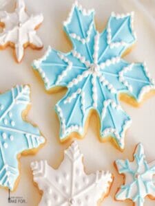 cropped-Snowflake-Cookies-21-1.jpg